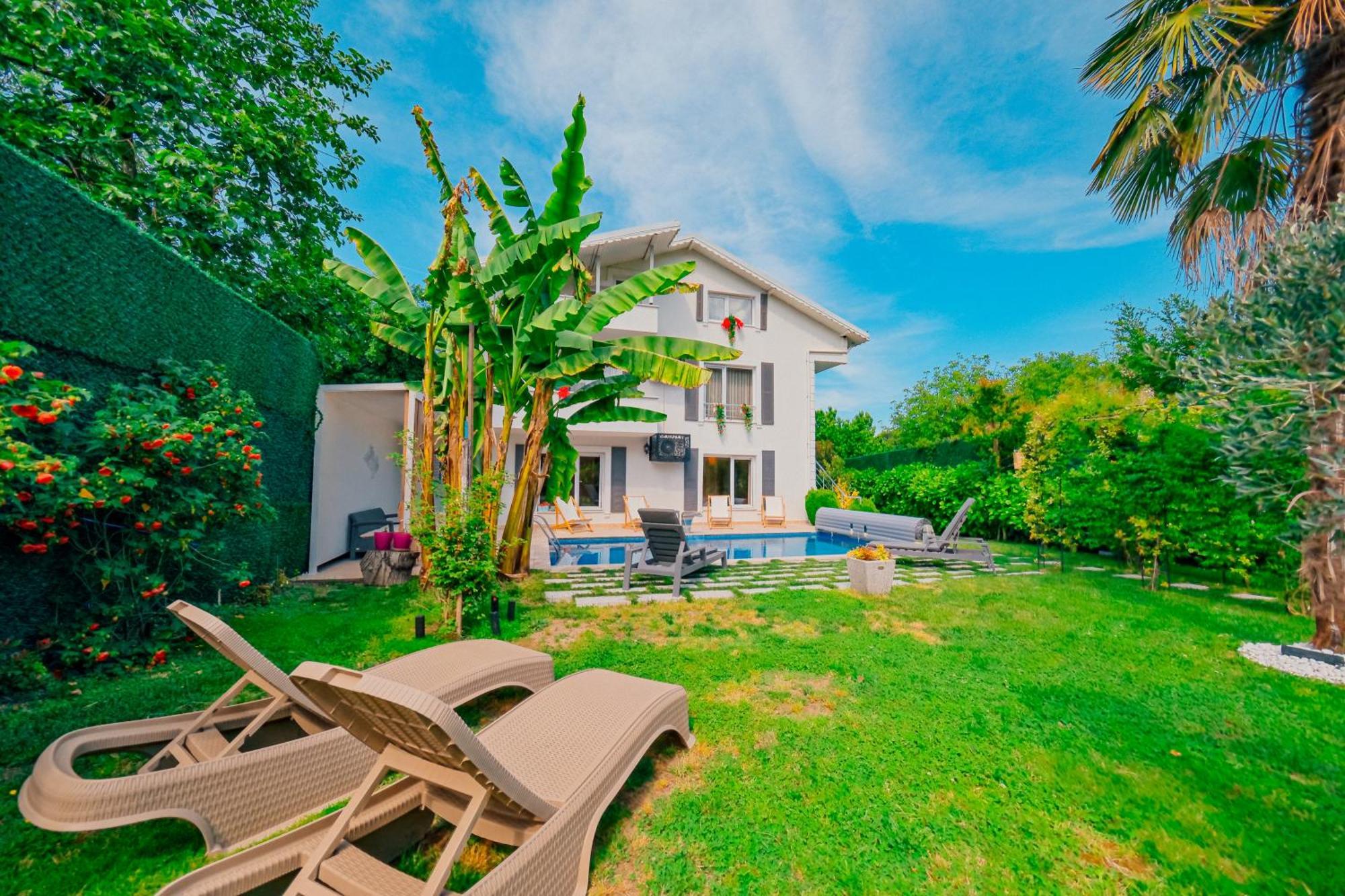 Villa Atlas Muhafazakar Havuzlu, Mustakil Genis Bahceli Sapanca Exterior photo