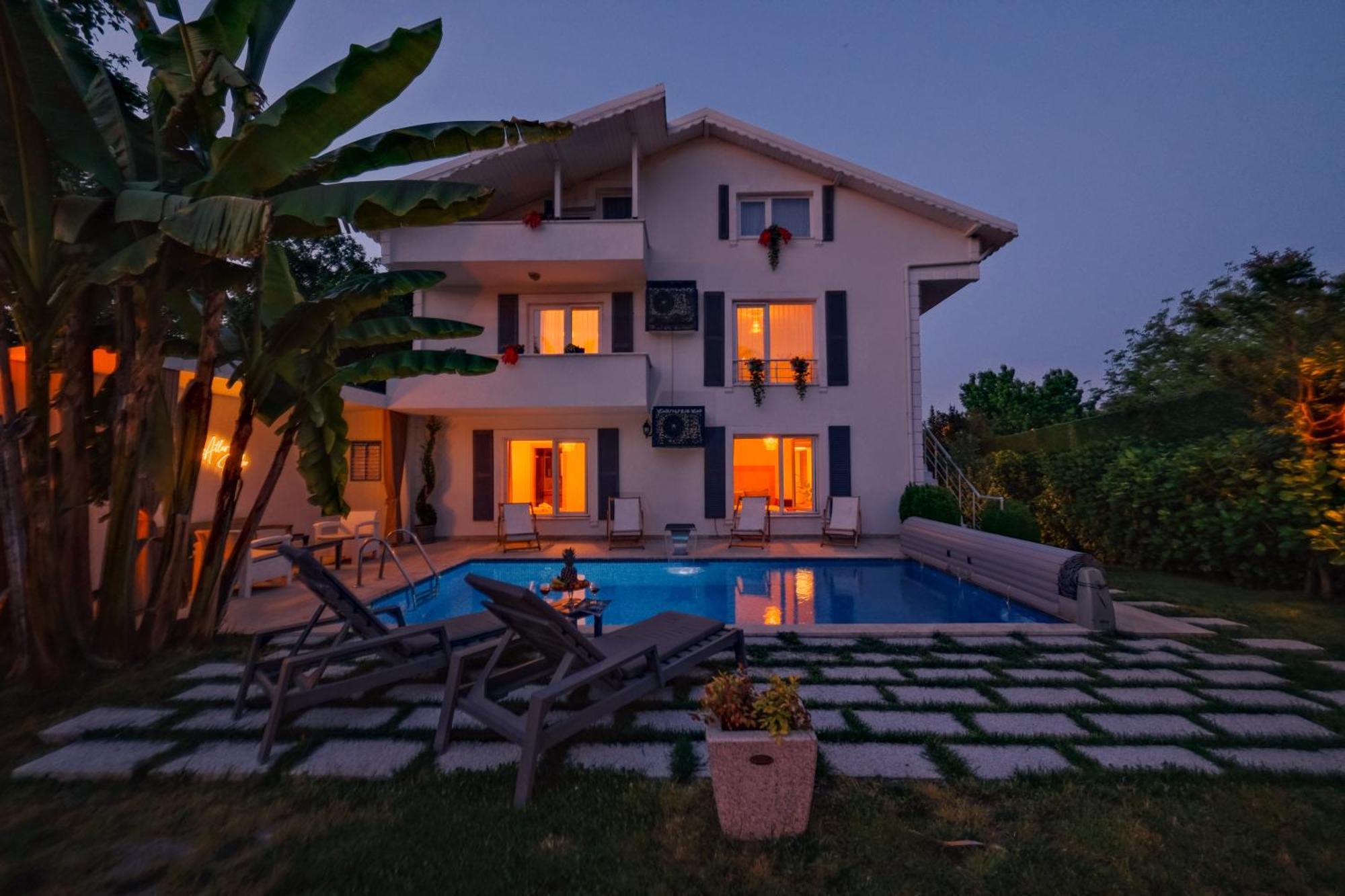Villa Atlas Muhafazakar Havuzlu, Mustakil Genis Bahceli Sapanca Exterior photo