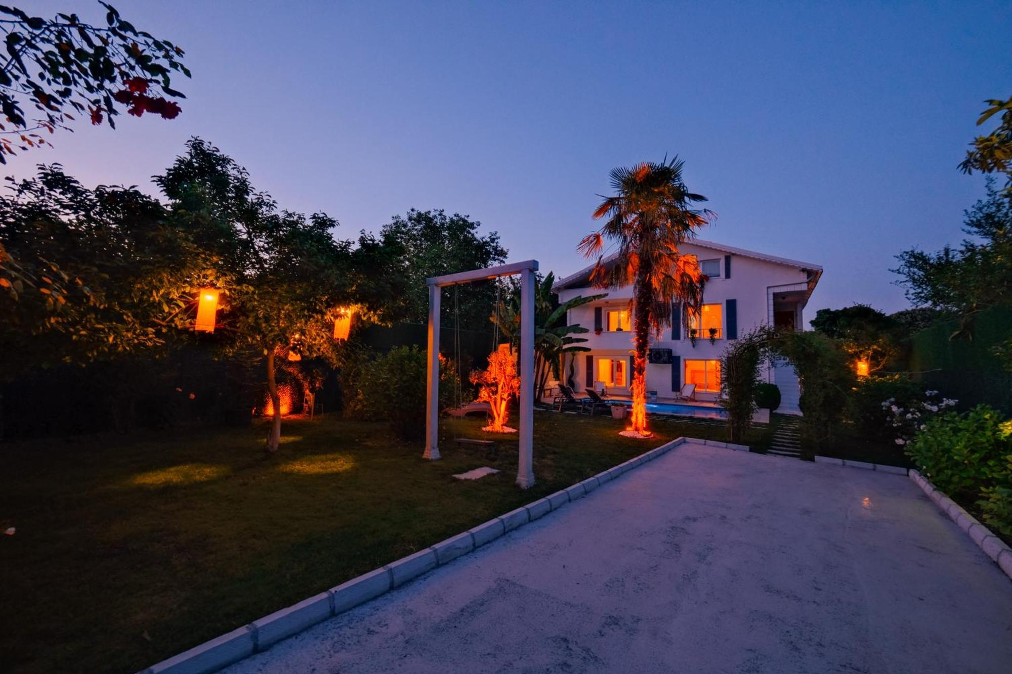 Villa Atlas Muhafazakar Havuzlu, Mustakil Genis Bahceli Sapanca Exterior photo