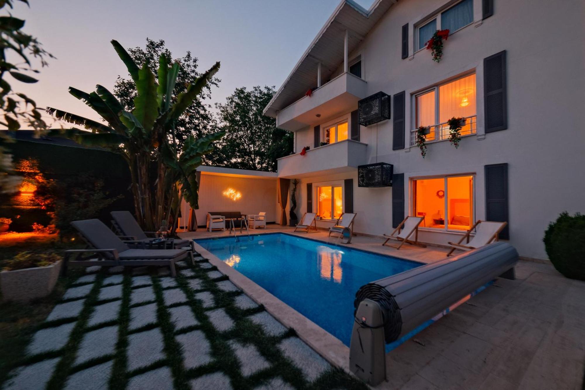 Villa Atlas Muhafazakar Havuzlu, Mustakil Genis Bahceli Sapanca Exterior photo